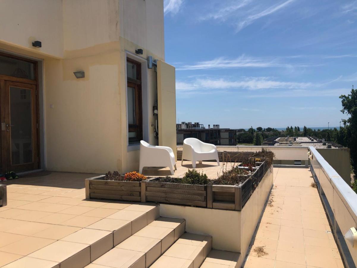 Beautiful Penthouse Apartment With Terrace - 4 Minute Walk To The Beach Troia Dış mekan fotoğraf